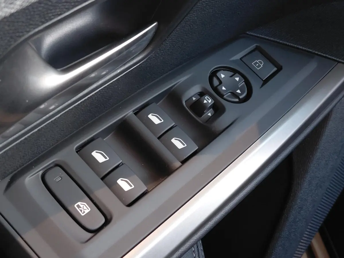 1.6 plug-in Hybrid 195 Allure