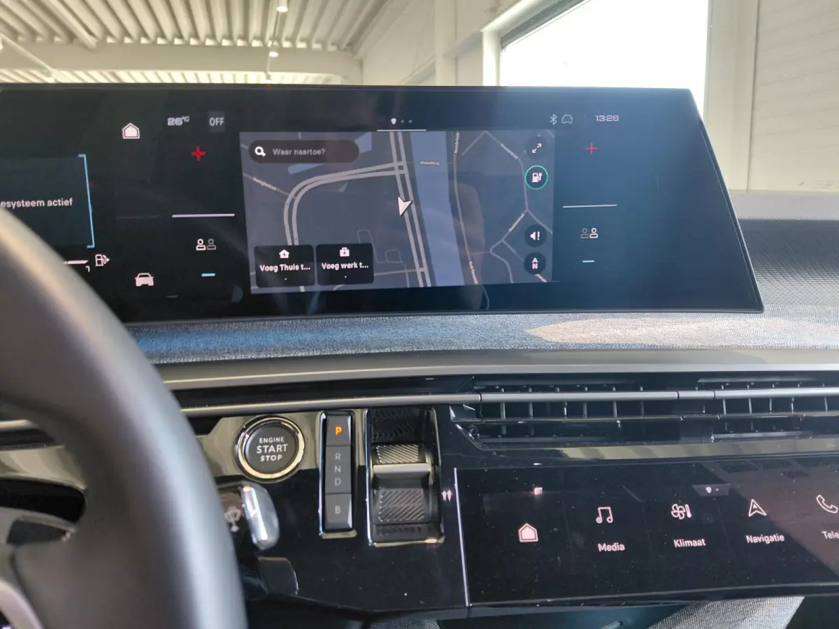 1.6 plug-in Hybrid 195 Allure