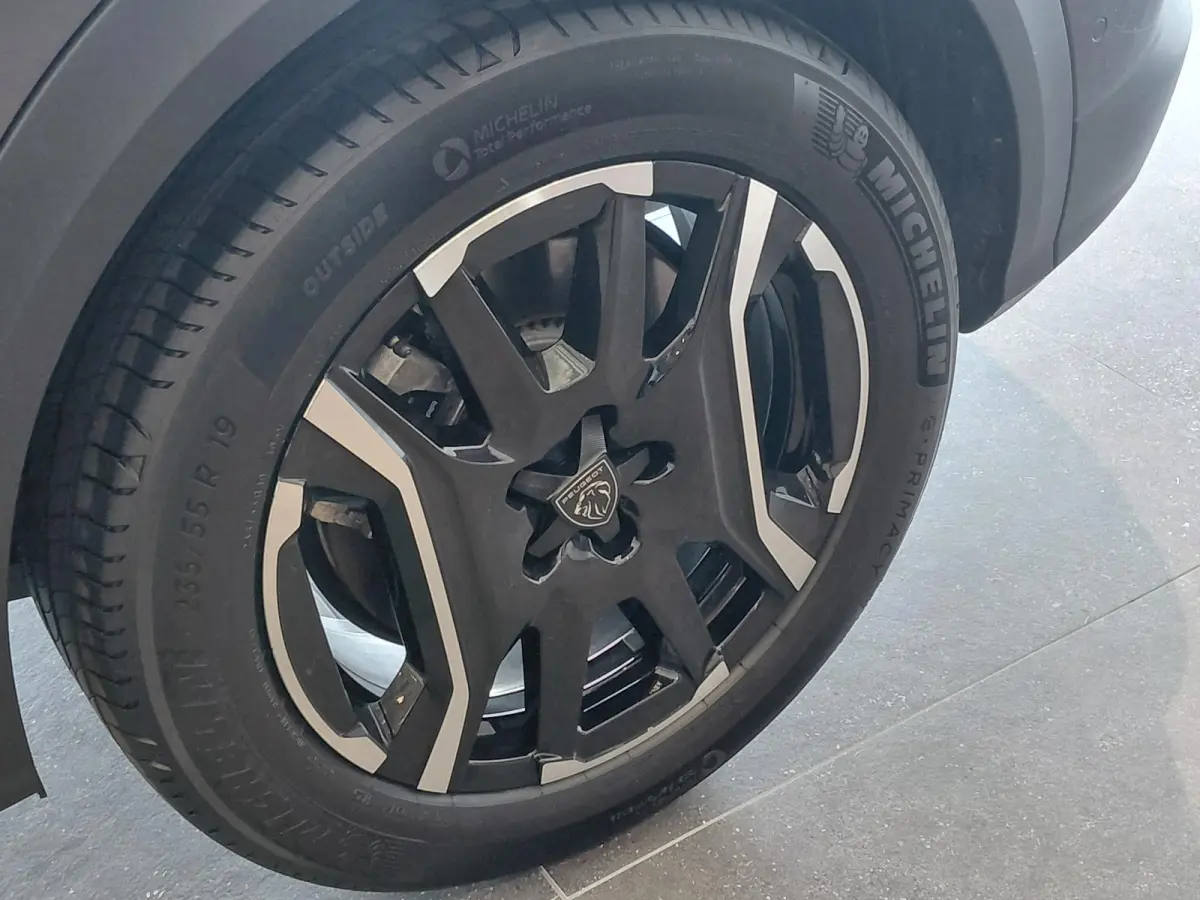 1.6 plug-in Hybrid 195 Allure
