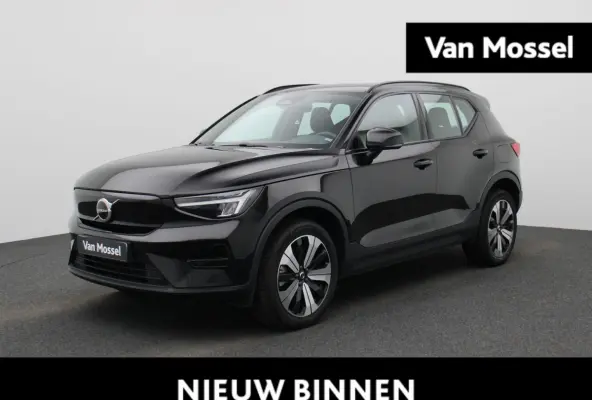 Core | Apple Carplay / Android Auto | Stoelverwarming | Achteruitrijcamera | Parkeersensoren |