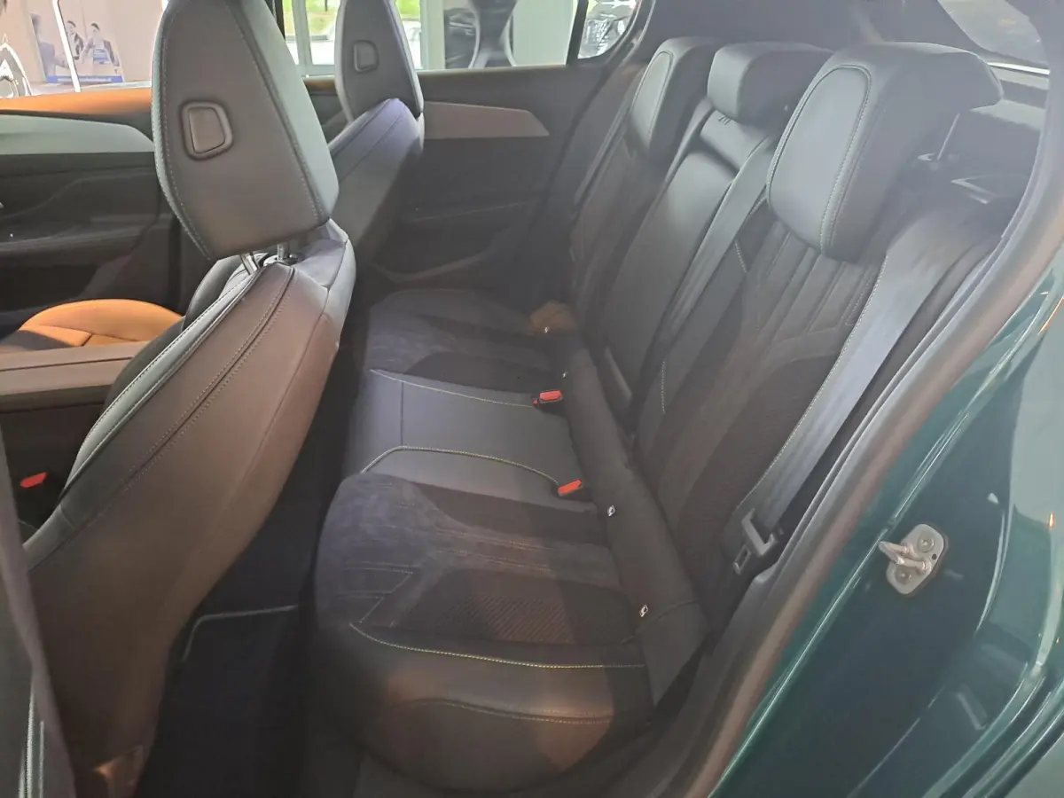 1.2 Hybrid 145 e-DCS6 GT