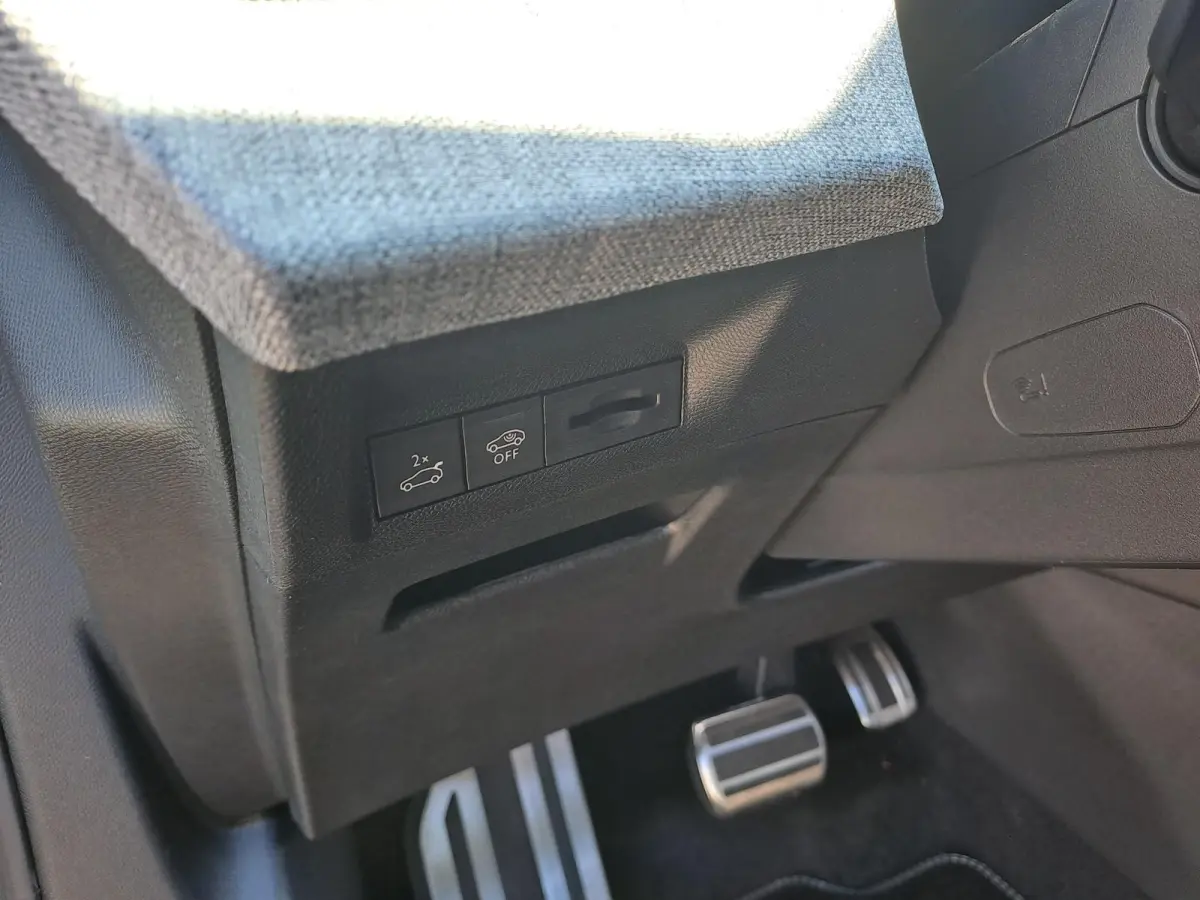 GT Long Range 230 97 kWh | 360 Camera | Elektrische stoelen | Stoelverwarming | Draadloze Apple Carplay/Android Auto