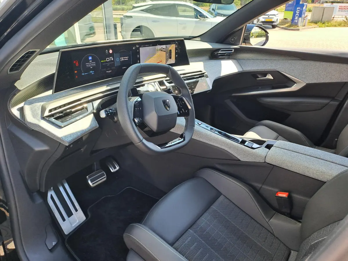 GT Long Range 230 97 kWh | 360 Camera | Elektrische stoelen | Stoelverwarming | Draadloze Apple Carplay/Android Auto