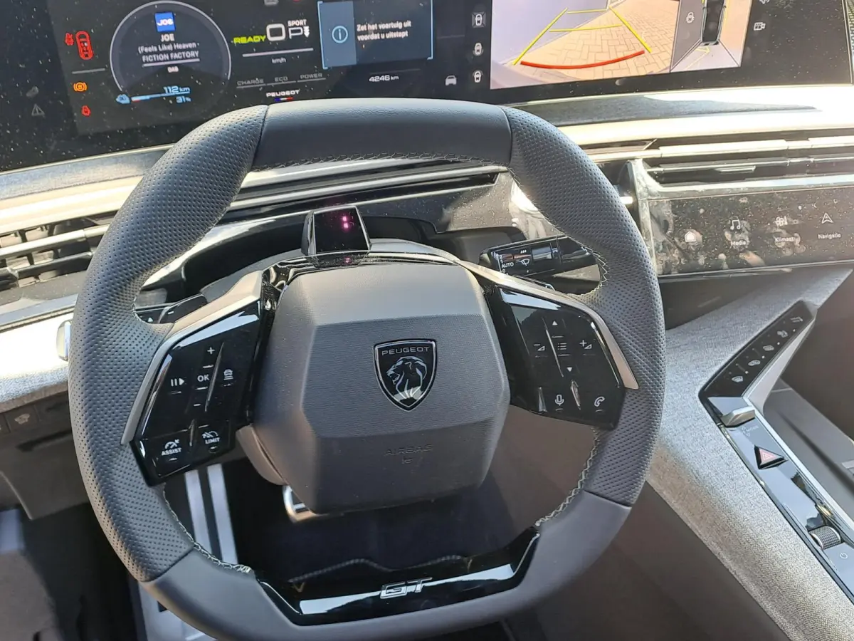 GT Long Range 230 97 kWh | 360 Camera | Elektrische stoelen | Stoelverwarming | Draadloze Apple Carplay/Android Auto