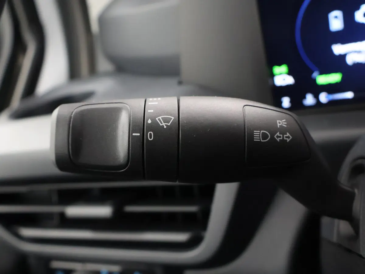 320 2.5 PHEV L1 H1 | Aut. | TREND | PLUG IN HYBRIDE | CLIMATE CONTROL | CRUISE CONTROL | PARKEERCAMERA | CARPLAY / ANDROID AUTO | LAADRUIMTE PAKKET | BIJRIJDERSBANK