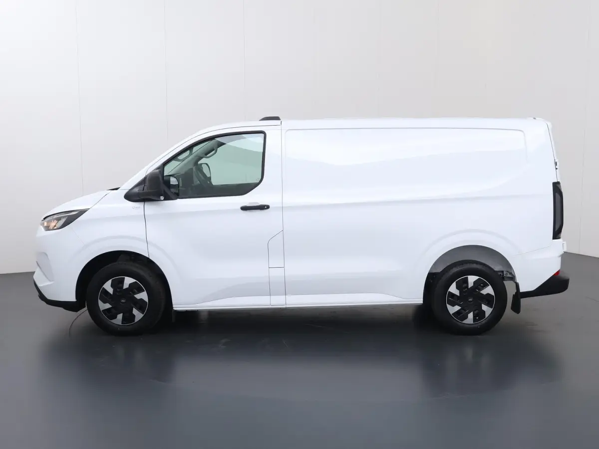 320 2.5 PHEV L1 H1 | Aut. | TREND | PLUG IN HYBRIDE | CLIMATE CONTROL | CRUISE CONTROL | PARKEERCAMERA | CARPLAY / ANDROID AUTO | LAADRUIMTE PAKKET | BIJRIJDERSBANK