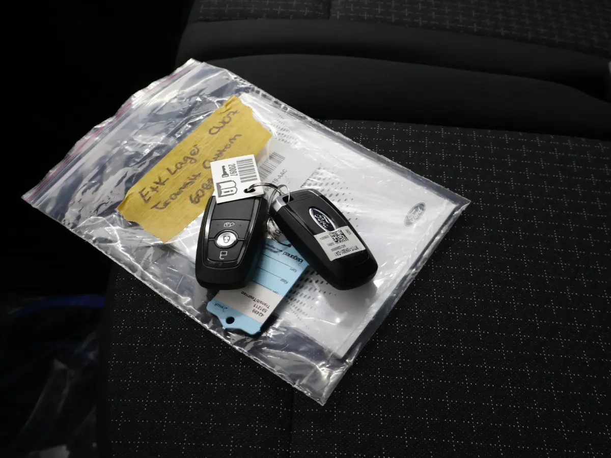 320 2.5 PHEV L1 H1 | Aut. | TREND | PLUG IN HYBRIDE | CLIMATE CONTROL | CRUISE CONTROL | PARKEERCAMERA | CARPLAY / ANDROID AUTO | LAADRUIMTE PAKKET | BIJRIJDERSBANK