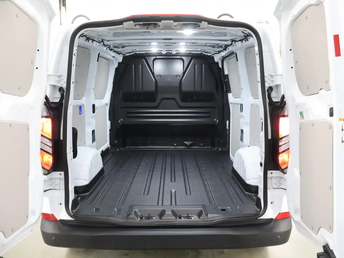 320 2.5 PHEV L1 H1 | Aut. | TREND | PLUG IN HYBRIDE | CLIMATE CONTROL | CRUISE CONTROL | PARKEERCAMERA | CARPLAY / ANDROID AUTO | LAADRUIMTE PAKKET | BIJRIJDERSBANK