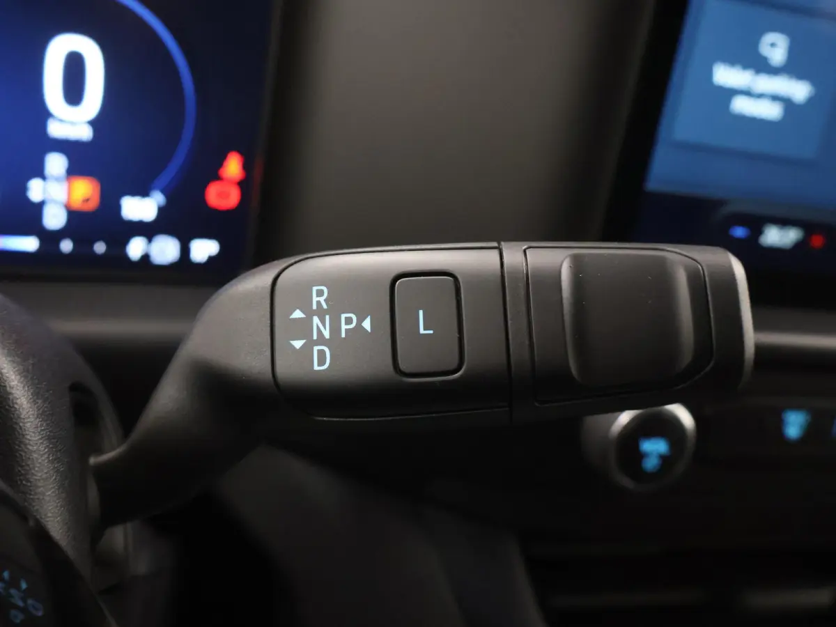 320 2.5 PHEV L1 H1 | Aut. | TREND | PLUG IN HYBRIDE | CLIMATE CONTROL | CRUISE CONTROL | PARKEERCAMERA | CARPLAY / ANDROID AUTO | LAADRUIMTE PAKKET | BIJRIJDERSBANK