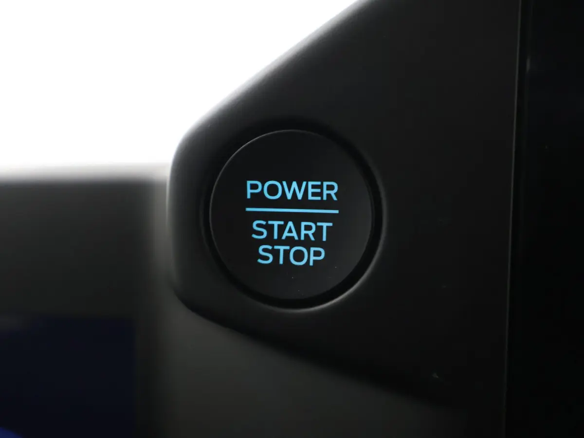 320 2.5 PHEV L1 H1 | Aut. | TREND | PLUG IN HYBRIDE | CLIMATE CONTROL | CRUISE CONTROL | PARKEERCAMERA | CARPLAY / ANDROID AUTO | LAADRUIMTE PAKKET | BIJRIJDERSBANK