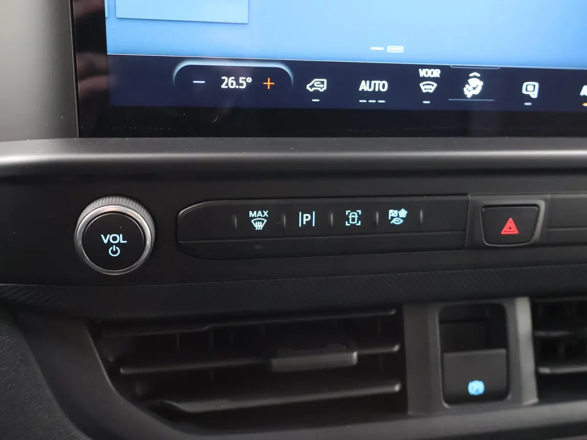 320 2.5 PHEV L1 H1 | Aut. | TREND | PLUG IN HYBRIDE | CLIMATE CONTROL | CRUISE CONTROL | PARKEERCAMERA | CARPLAY / ANDROID AUTO | LAADRUIMTE PAKKET | BIJRIJDERSBANK