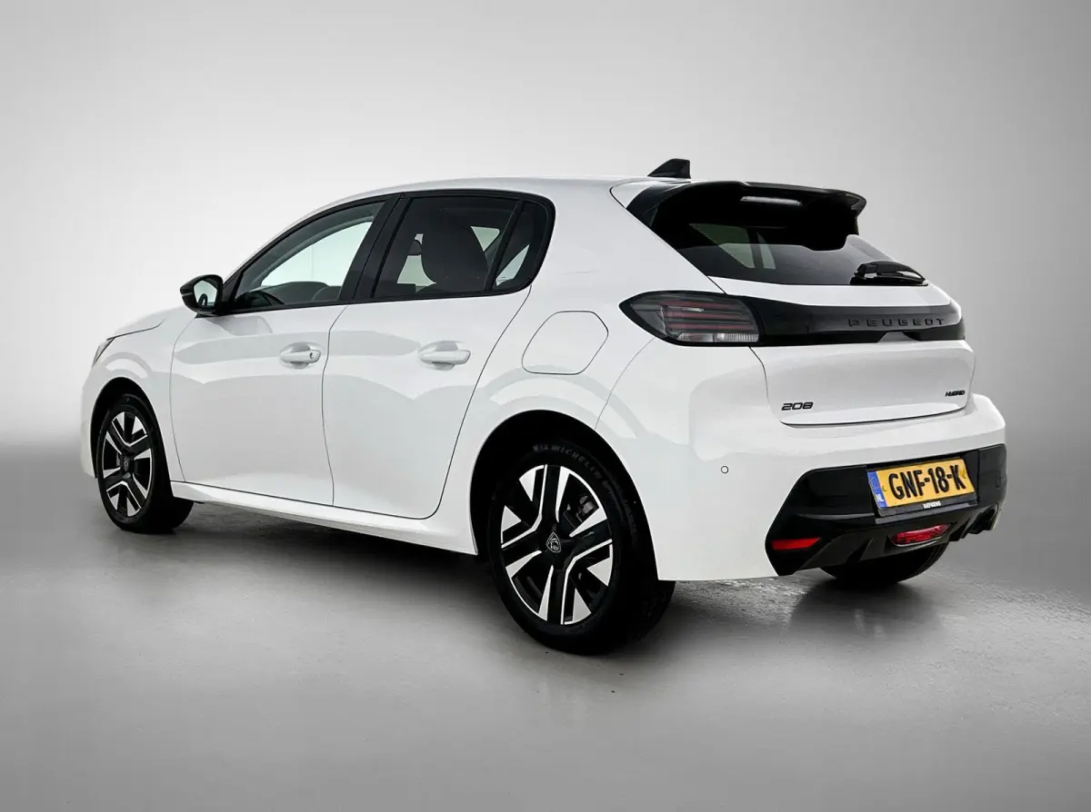 Allure Hybrid 110pk Automaat | Lage kilometerstand! | Navigatie | Climate Control | Cruise Control | Parkeersensoren v+a | Armsteun | Digitaal instrumentenpaneel | Draadloze Apple Carplay / 