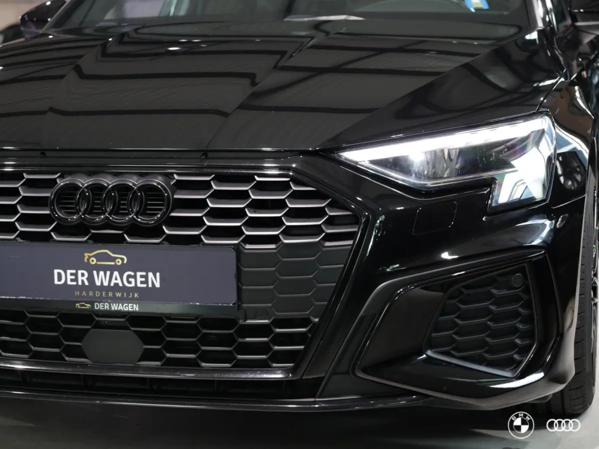 30 TFSI S EDITION / BLACK PACK / 3 x S-LINE / ACC / 18" / SPORTSTOELEN