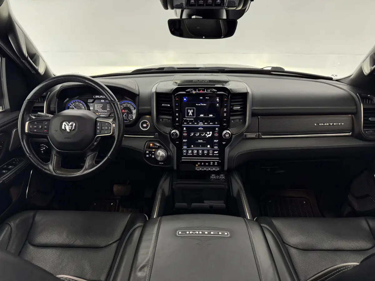 1500 HEMI 5.7 V8 4×4 Limited | Luchtvering | 22'' Fuel | Widebody | H/K | Pano | Carplay | Trekhaak