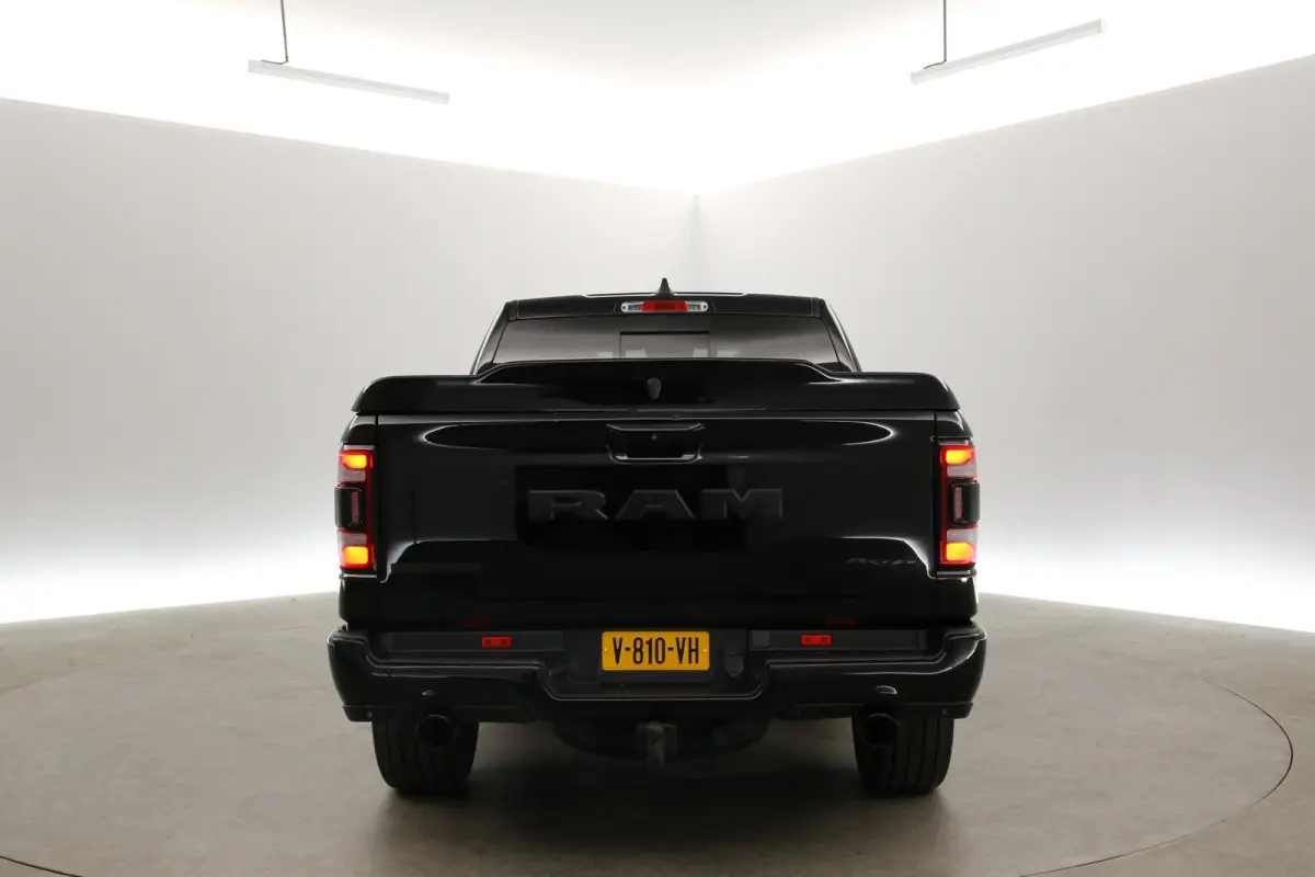 1500 5.7 V8 4x4 Crew Cab Big Horn | LPG | Pano | 3500kg Trekgew. | Trekhaak | Camera | Alpine | Carplay | Cruise | Leder