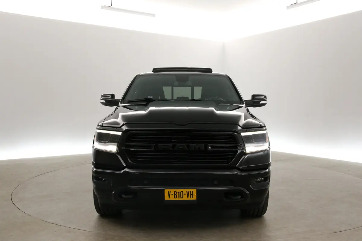 1500 5.7 V8 4x4 Crew Cab Big Horn | LPG | Pano | 3500kg Trekgew. | Trekhaak | Camera | Alpine | Carplay | Cruise | Leder