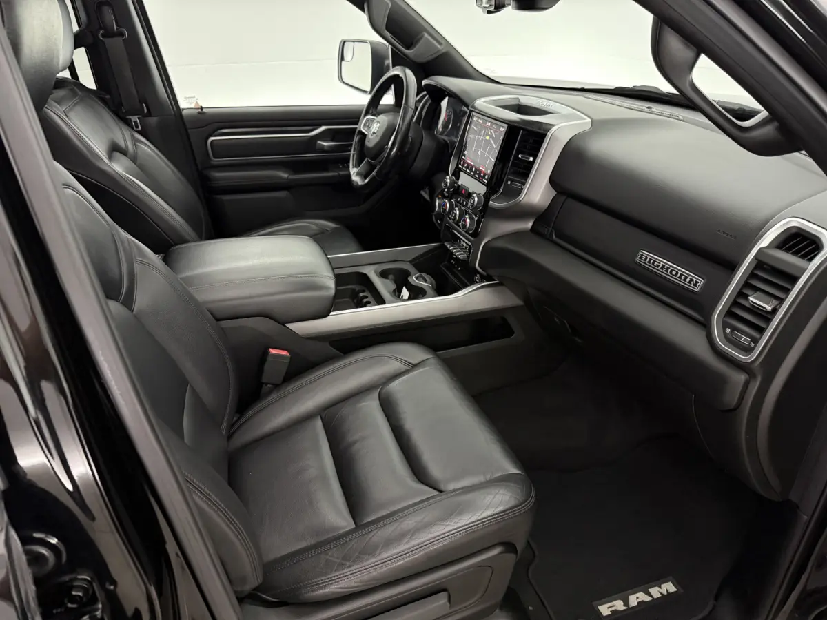 1500 5.7 V8 4x4 Crew Cab Big Horn | LPG | Pano | 3500kg Trekgew. | Trekhaak | Camera | Alpine | Carplay | Cruise | Leder