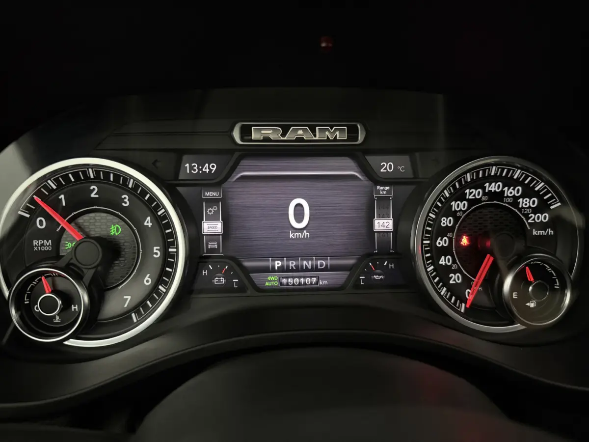1500 5.7 V8 4x4 Crew Cab Big Horn | LPG | Pano | 3500kg Trekgew. | Trekhaak | Camera | Alpine | Carplay | Cruise | Leder