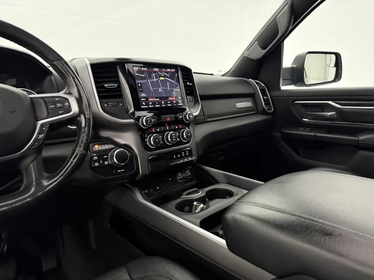 1500 5.7 V8 4x4 Crew Cab Big Horn | LPG | Pano | 3500kg Trekgew. | Trekhaak | Camera | Alpine | Carplay | Cruise | Leder