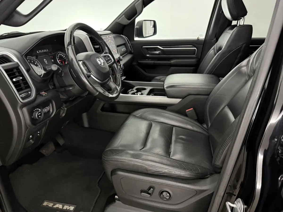 1500 5.7 V8 4x4 Crew Cab Big Horn | LPG | Pano | 3500kg Trekgew. | Trekhaak | Camera | Alpine | Carplay | Cruise | Leder