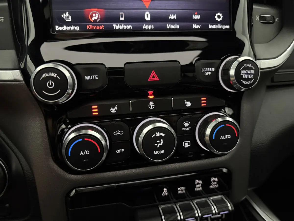 1500 5.7 V8 4x4 Crew Cab Big Horn | LPG | Pano | 3500kg Trekgew. | Trekhaak | Camera | Alpine | Carplay | Cruise | Leder