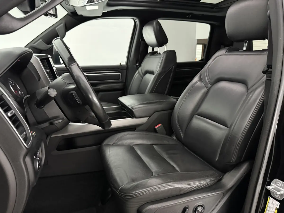 1500 5.7 V8 4x4 Crew Cab Big Horn | LPG | Pano | 3500kg Trekgew. | Trekhaak | Camera | Alpine | Carplay | Cruise | Leder
