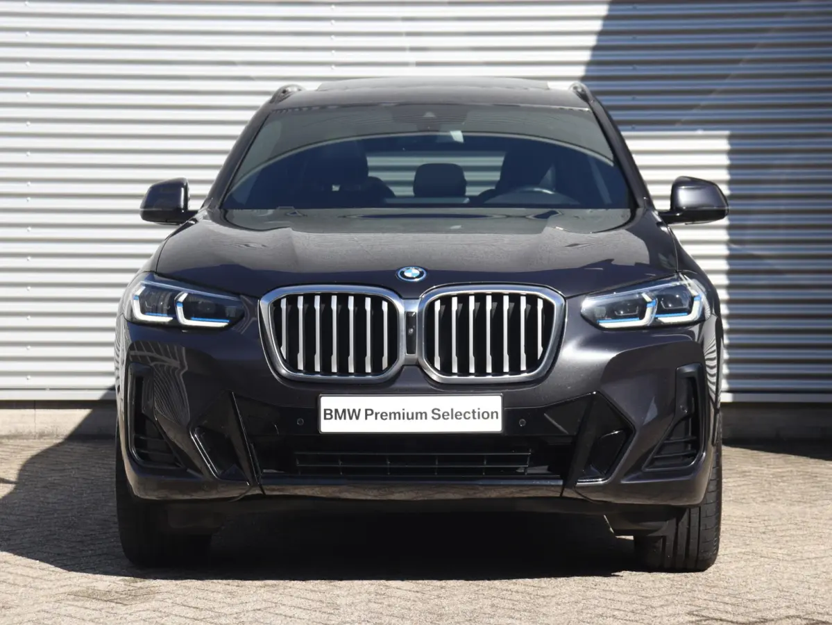 xDrive30e | SoH 85% | High Executive | M Sportpakket | Panodak | Trekhaak | Head-Up | Parking Assistant Plus | Adaptief Onderstel | Hi-Fi | Comfort Access | 20'' LMV
