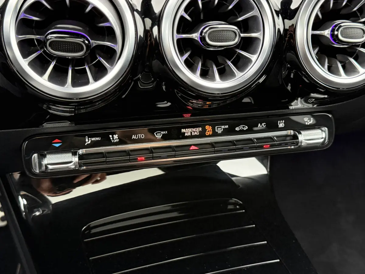 250 e Business Solution AMG | Pano | Ambient Light | MultiBeam LED | DAB+