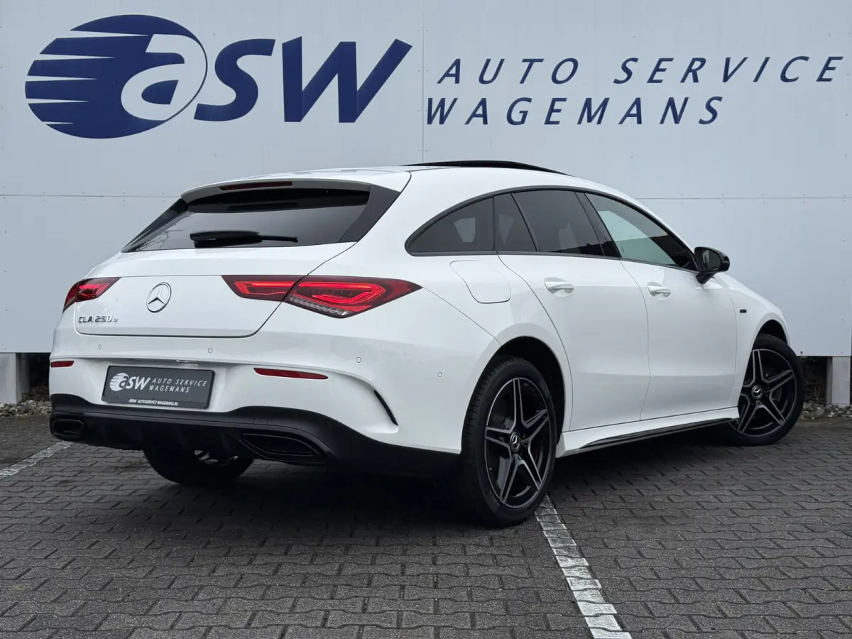 250 e Business Solution AMG | Pano | Ambient Light | MultiBeam LED | DAB+