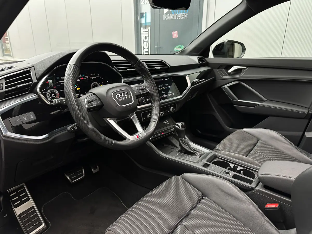 45 TFSI e 3x S-Line 245PK | Pano | Keyless | Camera | Matrix | ACC | Lane | 1e eig