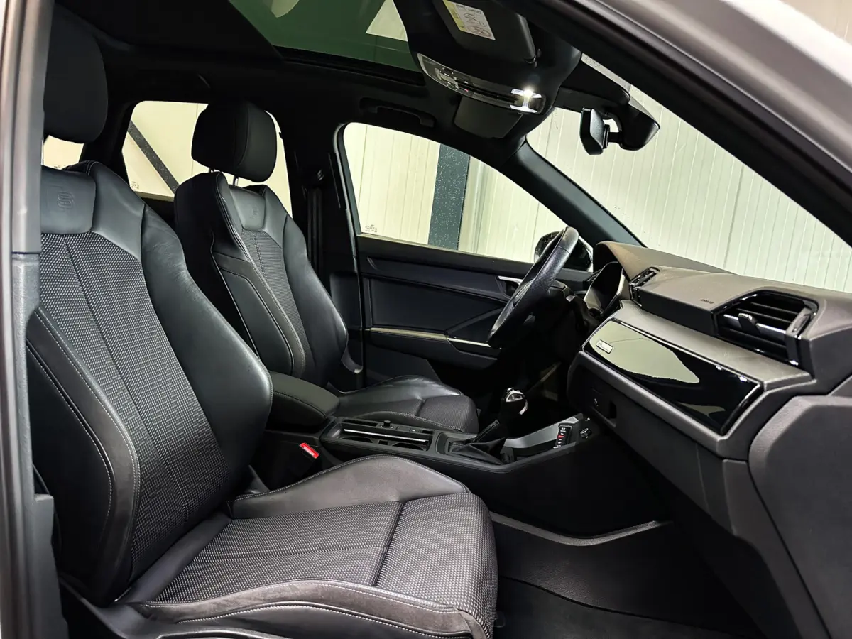 45 TFSI e 3x S-Line 245PK | Pano | Keyless | Camera | Matrix | ACC | Lane | 1e eig