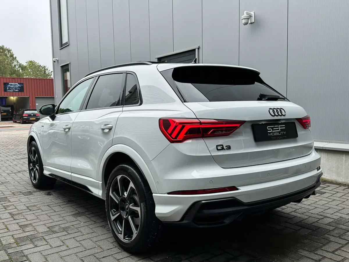 45 TFSI e 3x S-Line 245PK | Pano | Keyless | Camera | Matrix | ACC | Lane | 1e eig