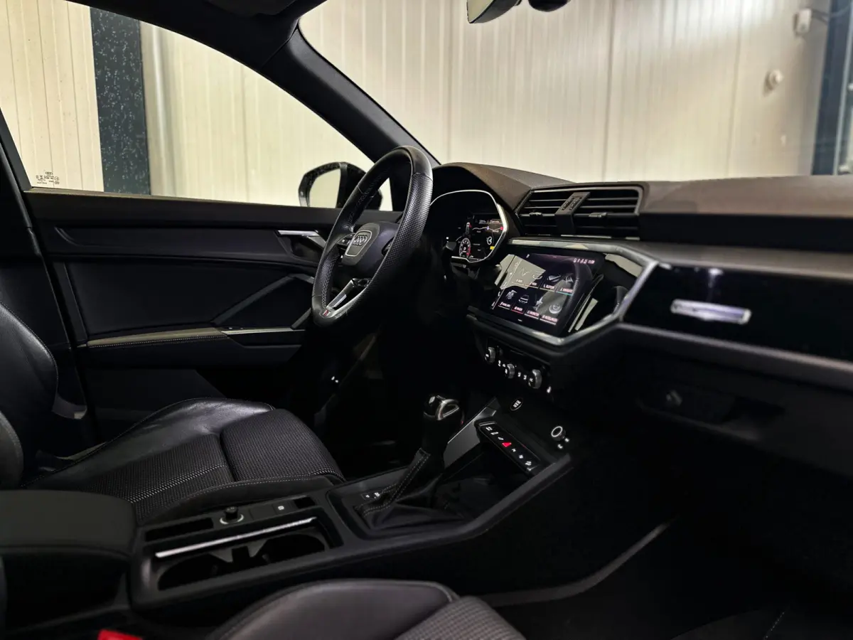 45 TFSI e 3x S-Line 245PK | Pano | Keyless | Camera | Matrix | ACC | Lane | 1e eig