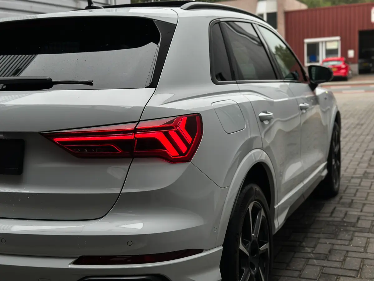 45 TFSI e 3x S-Line 245PK | Pano | Keyless | Camera | Matrix | ACC | Lane | 1e eig
