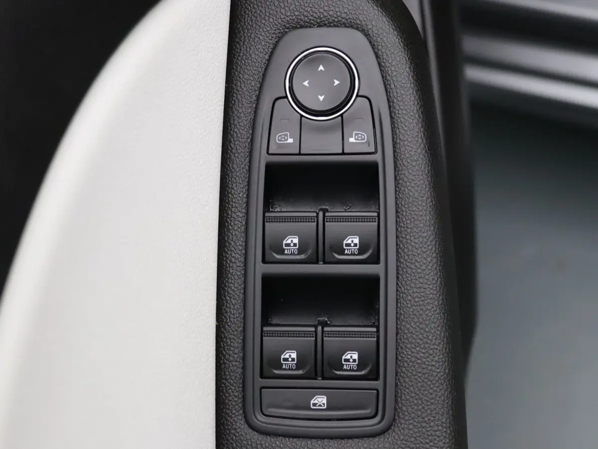 E-Tech Hybrid 145pk Techno Camera | Cruise | Navi | Parkeersens. v+a