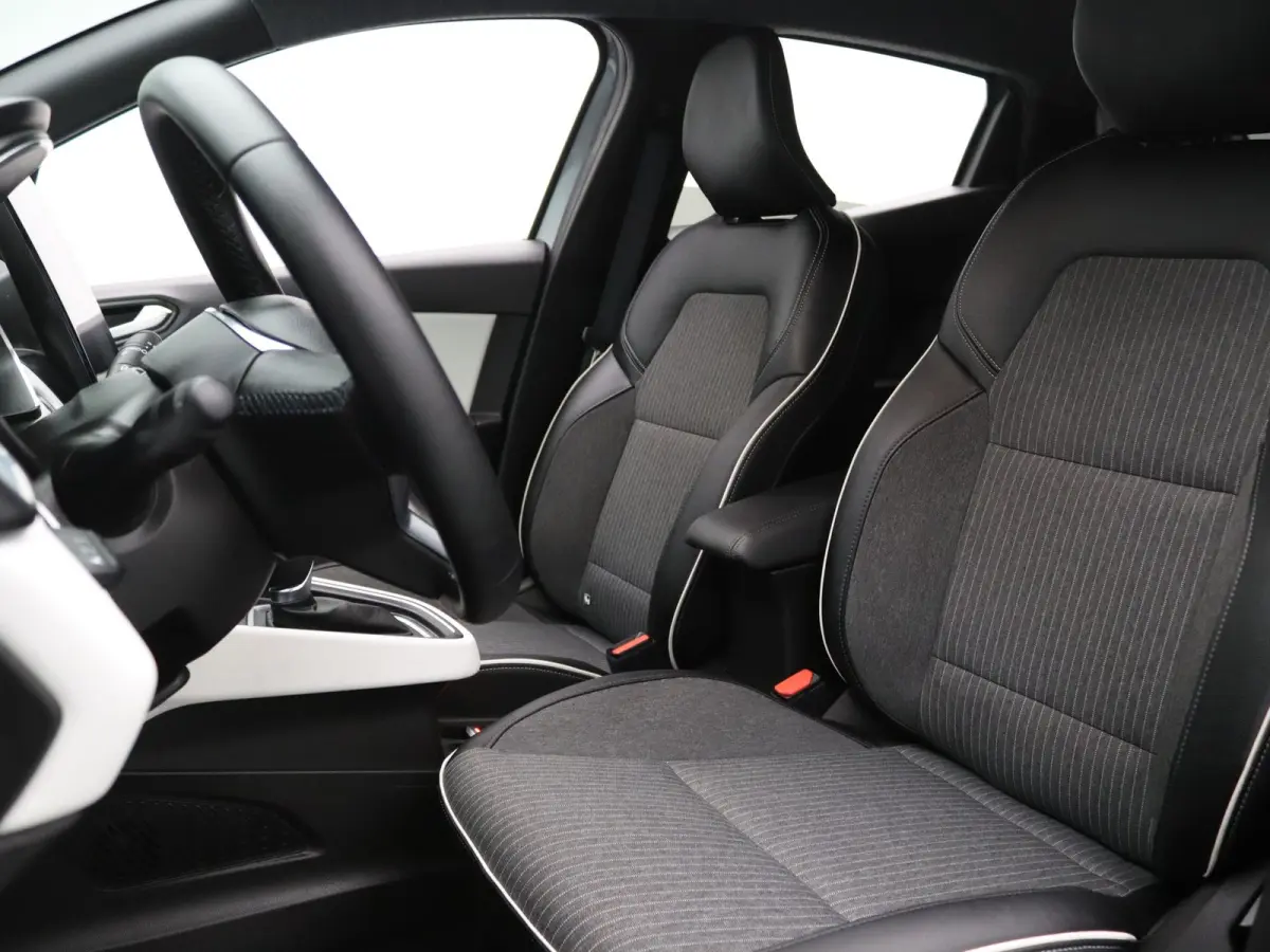E-Tech Hybrid 145pk Techno Camera | Cruise | Navi | Parkeersens. v+a