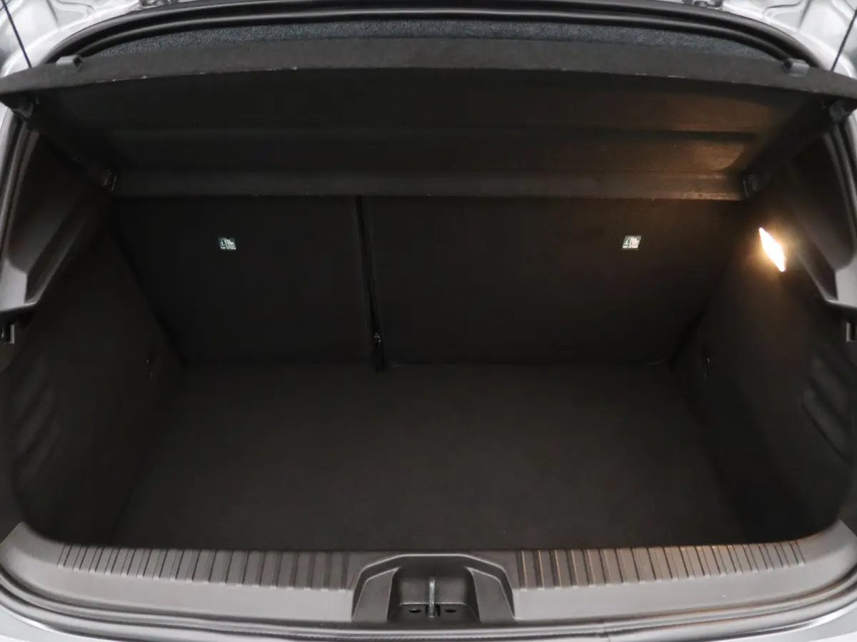 E-Tech Hybrid 145pk Techno Camera | Cruise | Navi | Parkeersens. v+a