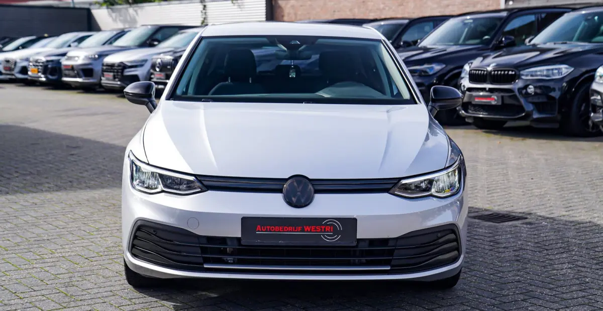 1.5 TSI Sport | R-line Difuser | Sport uitlaat met kleppensysteem | Navigatie | Lane Assist | Apple Carplay |