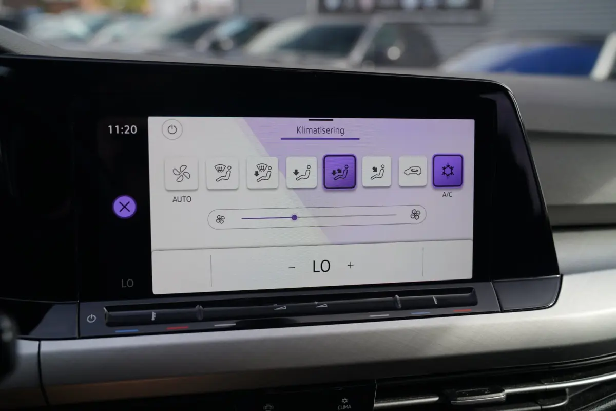 1.5 TSI Sport | R-line Difuser | Sport uitlaat met kleppensysteem | Navigatie | Lane Assist | Apple Carplay |