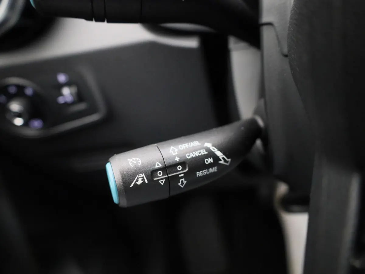 MG Luxury 45 kWh LEER | PANORAMADAK | CAMERA | STOELVERWARMING