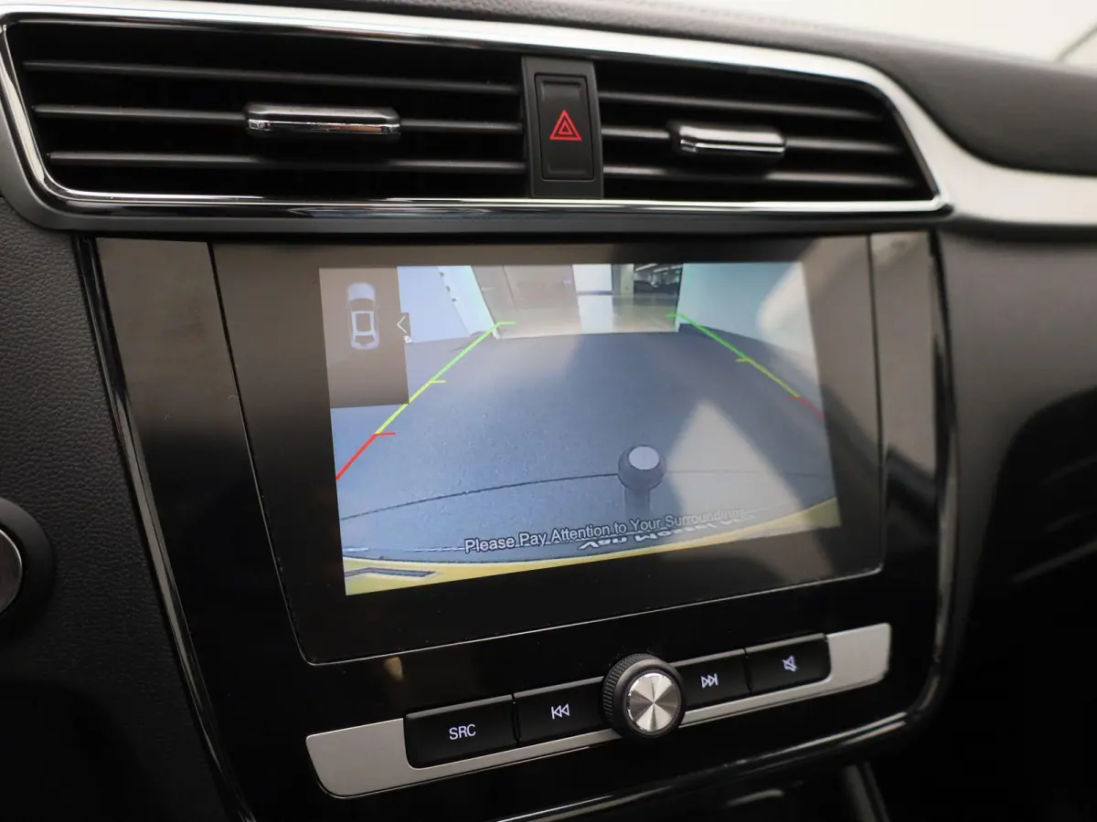 MG Luxury 45 kWh LEER | PANORAMADAK | CAMERA | STOELVERWARMING
