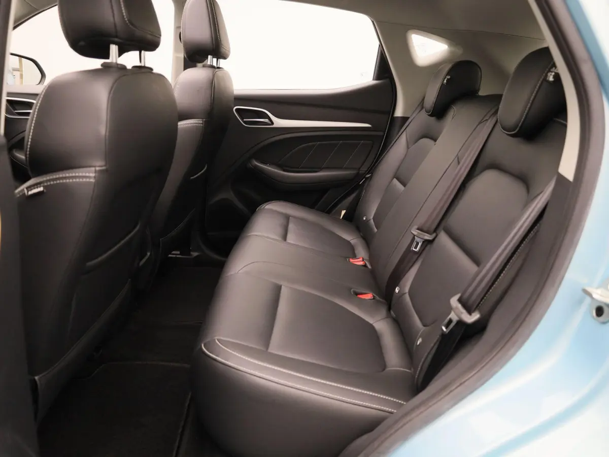 MG Luxury 45 kWh LEER | PANORAMADAK | CAMERA | STOELVERWARMING