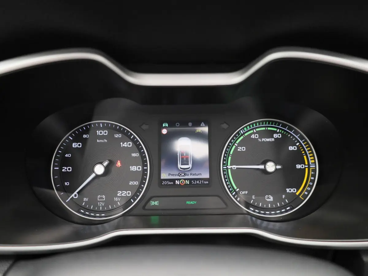 MG Luxury 45 kWh LEER | PANORAMADAK | CAMERA | STOELVERWARMING