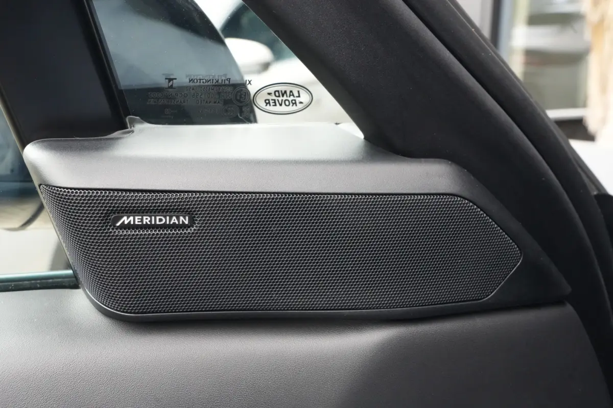 3.0 P440e Dynamic HSE | PHEV | PANO | Meridian | 360 | HUD | Land Rover Range Rover Sport P440e Dynamic HSE 441 PK Plug-in Hybrid met 3.0 zescilinder benzinemotor en 8-traps automatische tra