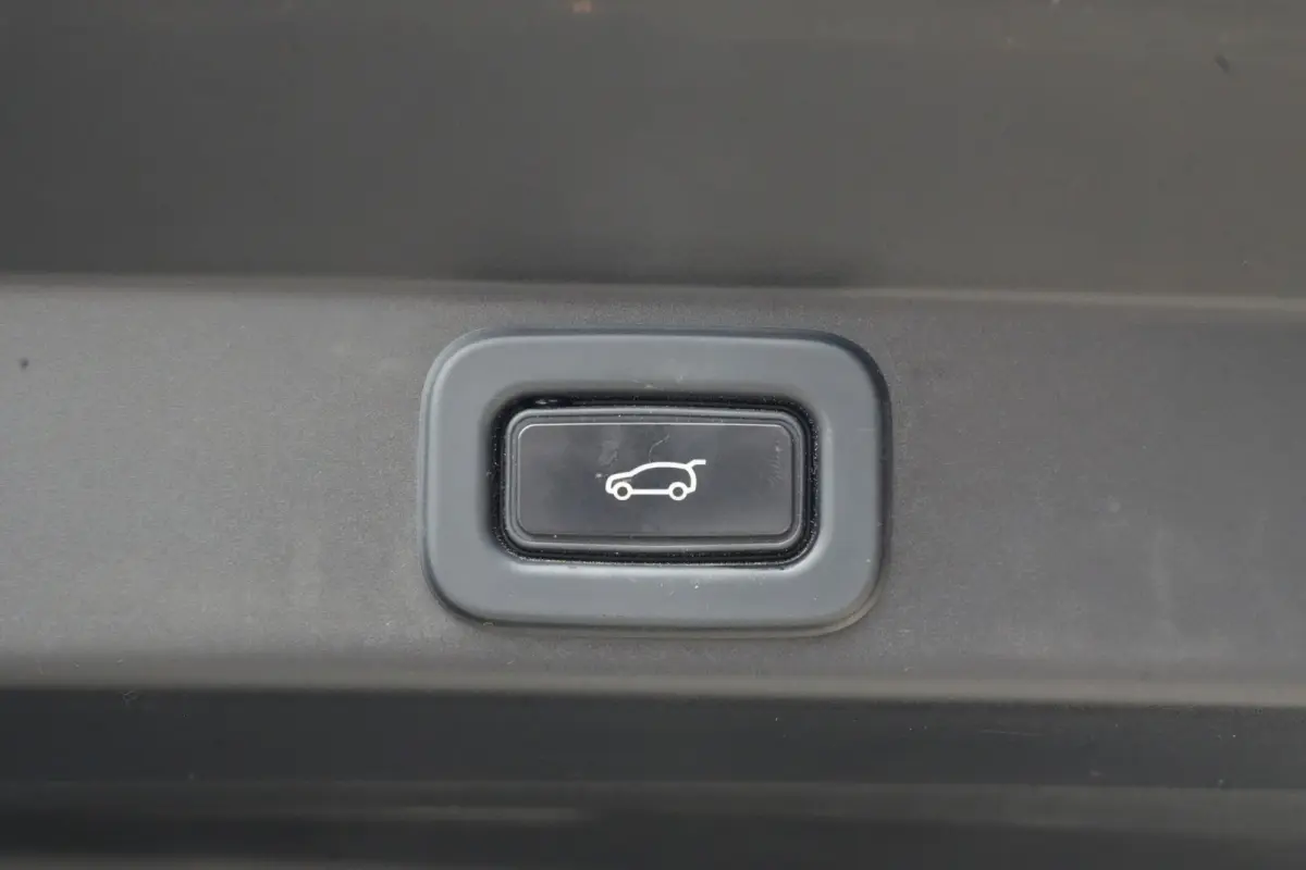 3.0 P440e Dynamic HSE | PHEV | PANO | Meridian | 360 | HUD | Land Rover Range Rover Sport P440e Dynamic HSE 441 PK Plug-in Hybrid met 3.0 zescilinder benzinemotor en 8-traps automatische tra