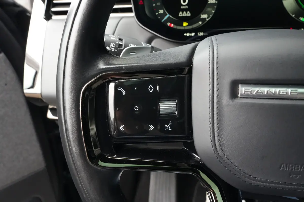 3.0 P440e Dynamic HSE | PHEV | PANO | Meridian | 360 | HUD | Land Rover Range Rover Sport P440e Dynamic HSE 441 PK Plug-in Hybrid met 3.0 zescilinder benzinemotor en 8-traps automatische tra