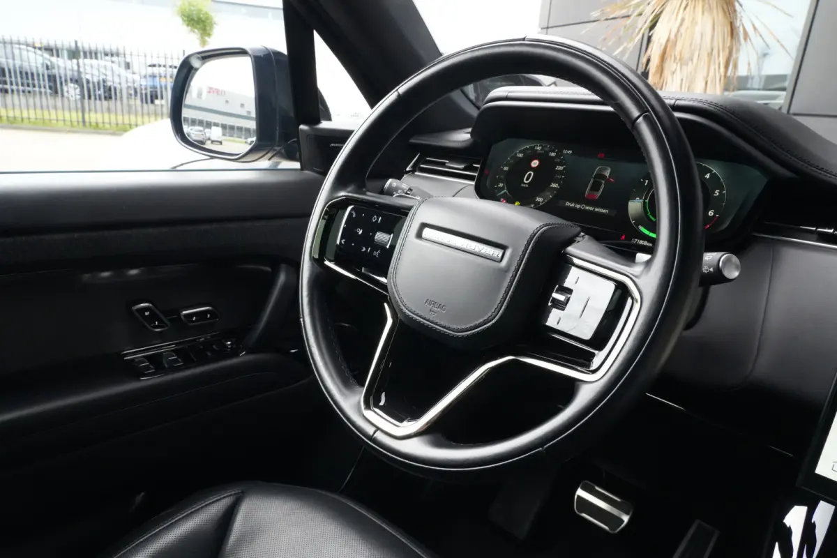 3.0 P440e Dynamic HSE | PHEV | PANO | Meridian | 360 | HUD | Land Rover Range Rover Sport P440e Dynamic HSE 441 PK Plug-in Hybrid met 3.0 zescilinder benzinemotor en 8-traps automatische tra