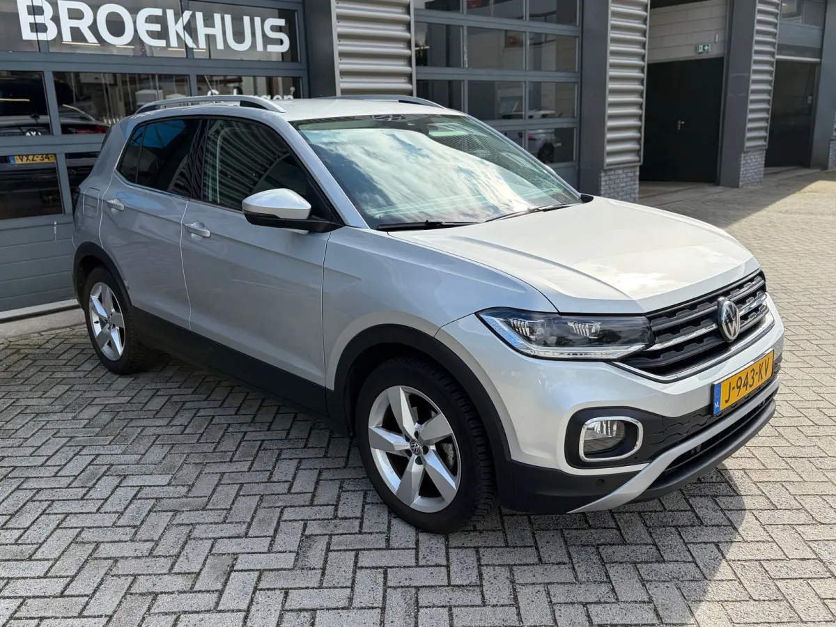 1.0 TSI 110 pk Style | Trekhaak | Parkeersensoren | Navigatie | Apple Carplay | Adaptive cruise control | A-uitrij camera |