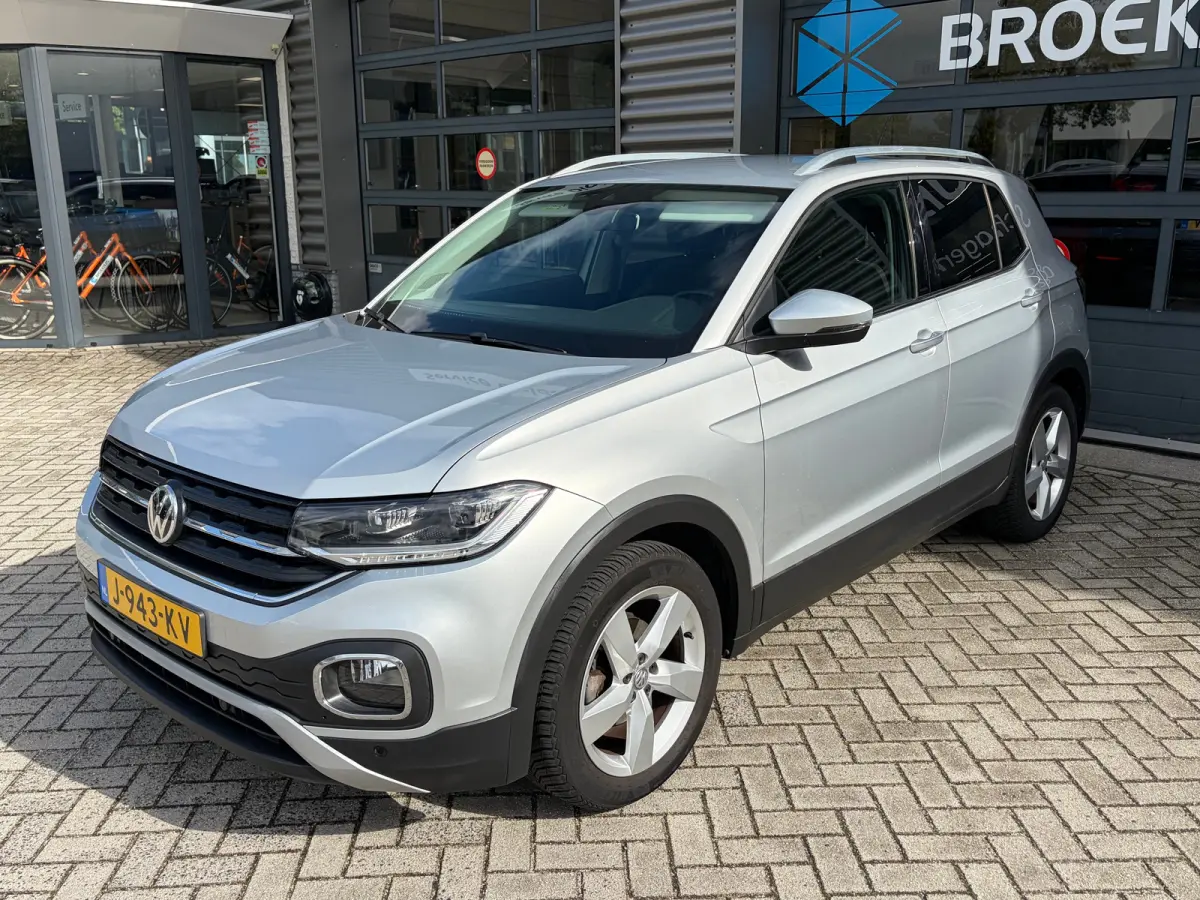 1.0 TSI 110 pk Style | Trekhaak | Parkeersensoren | Navigatie | Apple Carplay | Adaptive cruise control | A-uitrij camera |
