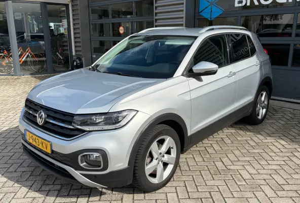 1.0 TSI 110 pk Style 7-DSG | Parkeersensoren | Navigatie | Apple Carplay | Adaptive cruise control | A-uitrij camera |